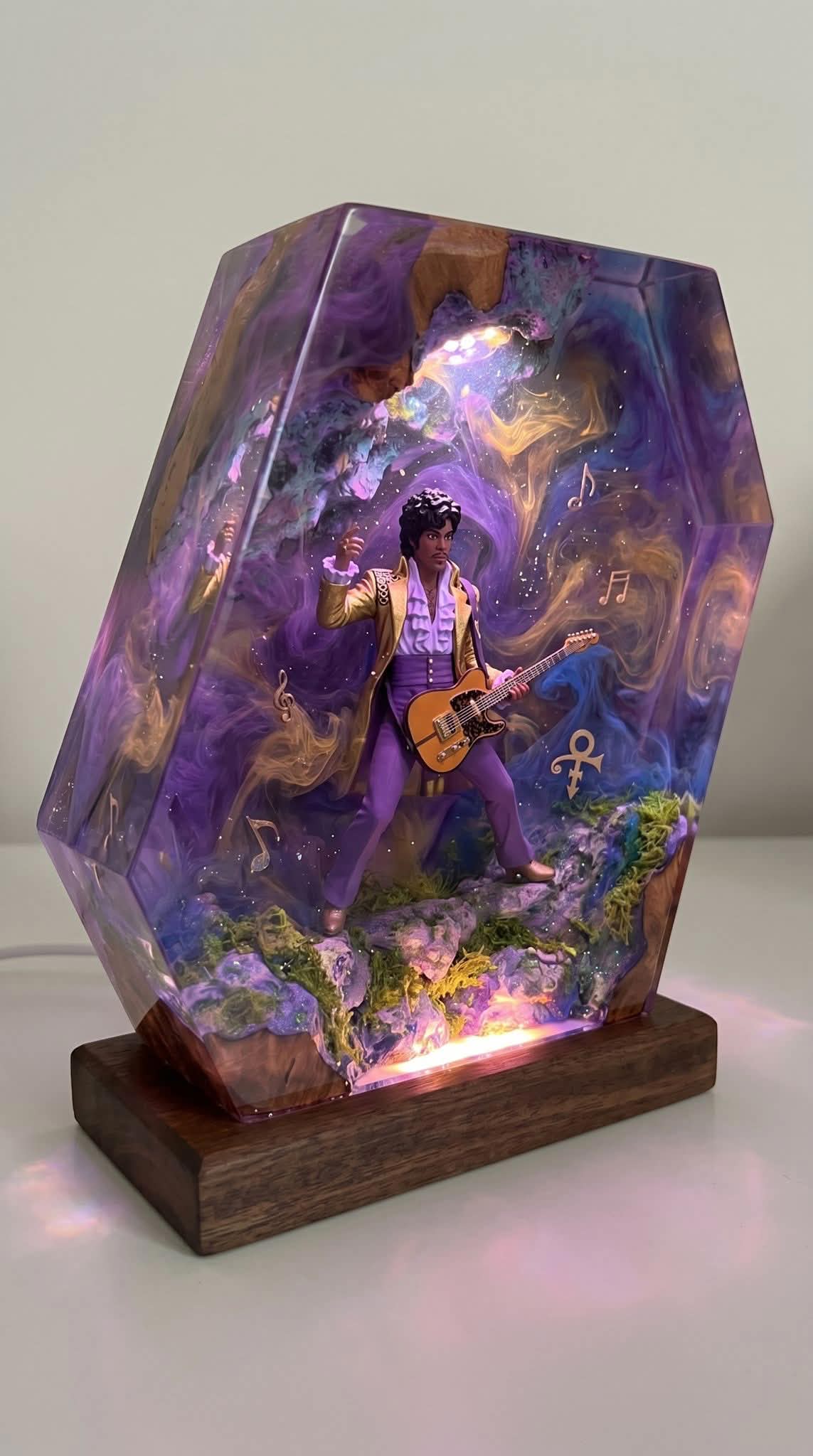 RicheyResins™ Singer Lamps (Pre-order)